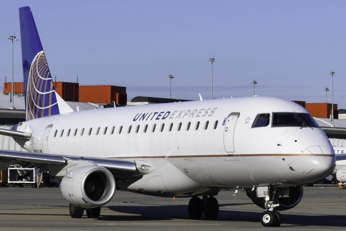 United Embraer 175